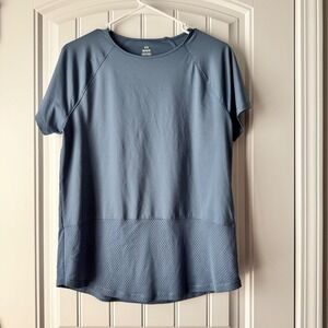 Under Armour Womens Blue Mesh Panel Open Back Short Sleeve Workout Top Large